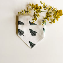 Load image into Gallery viewer, METALLIC PINES