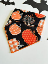 Load image into Gallery viewer, MIDNIGHT PUMPKIN PATCH